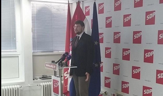 SDP odgovara šatordžijama: Ovo su sve organizirali Karamarko, Brkić i HDZ