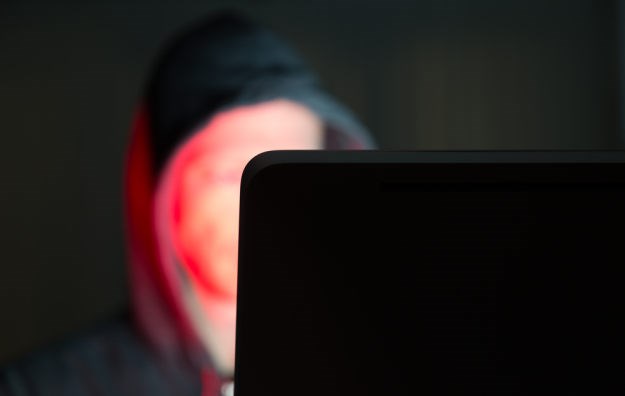 Britanska policija primorana ignorirati veliki dio online pedofila