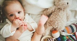 Stručnjakinja objasnila kako pravilno promijeniti pelenu bebi