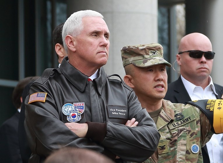 Mike Pence o Sjevernoj Koreji: SAD će na svaki napad odgovoriti silovito