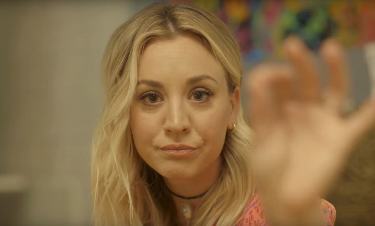 Kaley Cuoco s 19 godina napucala je poznatog glumca jer je bio preškrt