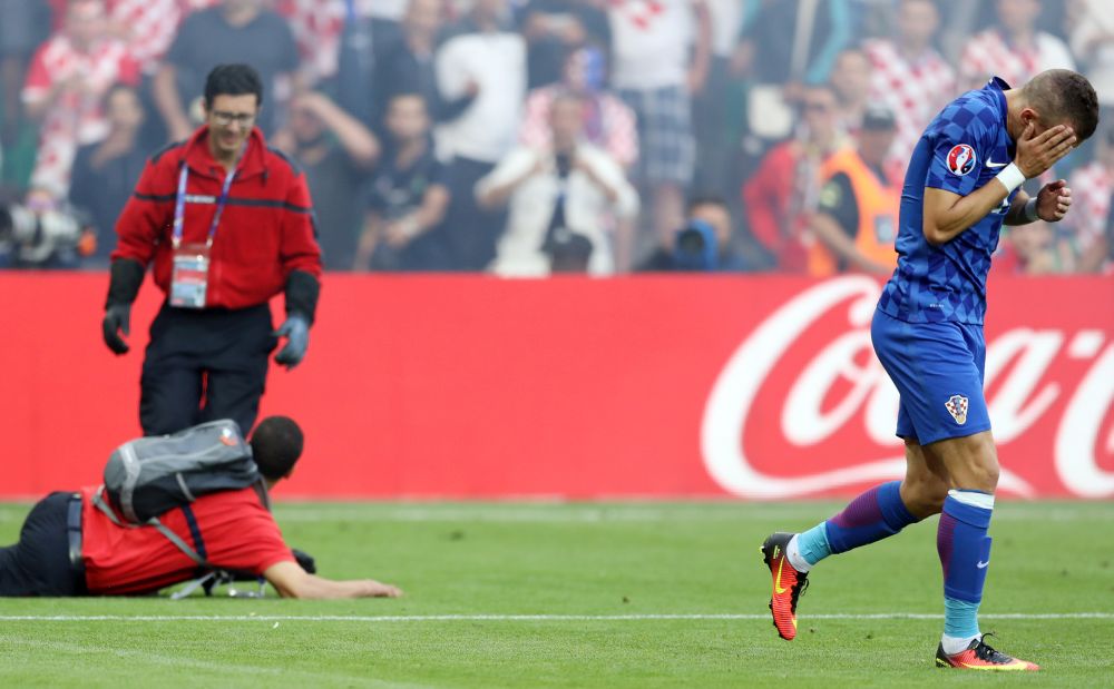 Šuker poslao hrvatski dres redaru kojeg je pokosio topovski udar