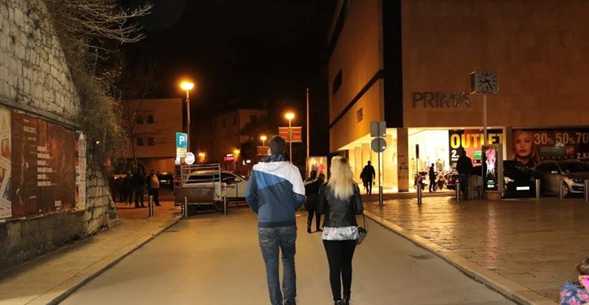 FOTO Pernar uhvaćen s atraktivnom pjevačicom: "Samo zbog nje je došao u Split"