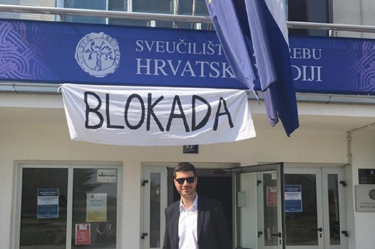 Pernar došao na blokadu Hrvatskih studija, ali nitko se nije htio slikati s njim