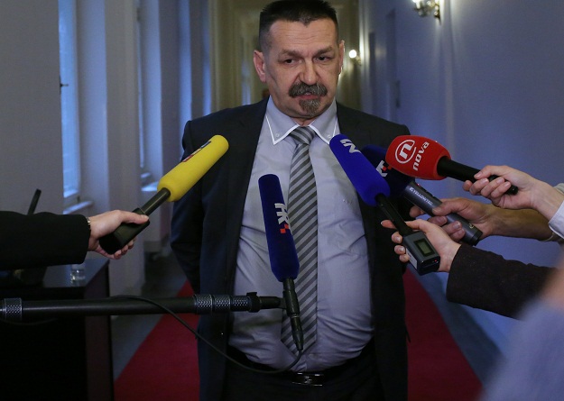 Pero Ćorić iz HSP AS-a želi obvezni vojni rok jer se boji Srbije