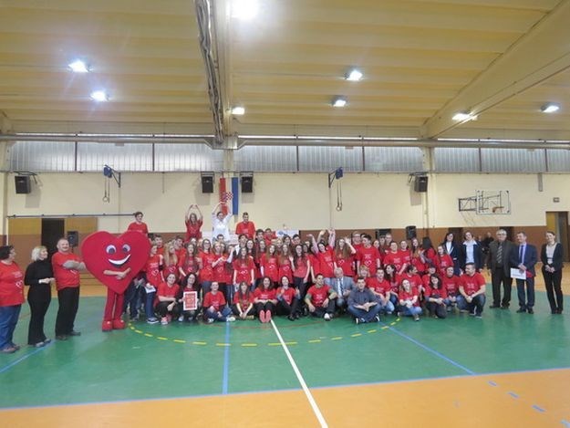 Maturanti u Petrinji naučili kako spasiti nečiji život