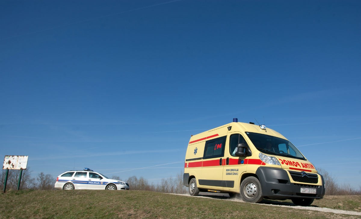 DVIJE OSOBE SE BORE ZA ŽIVOT Policija otkrila kako je došlo do teškog sudara kod Petrinje