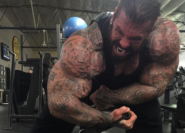 FOTO Ne želi prestati: Ovako izgleda život bodybuildera koji 30 godina uzima steroide