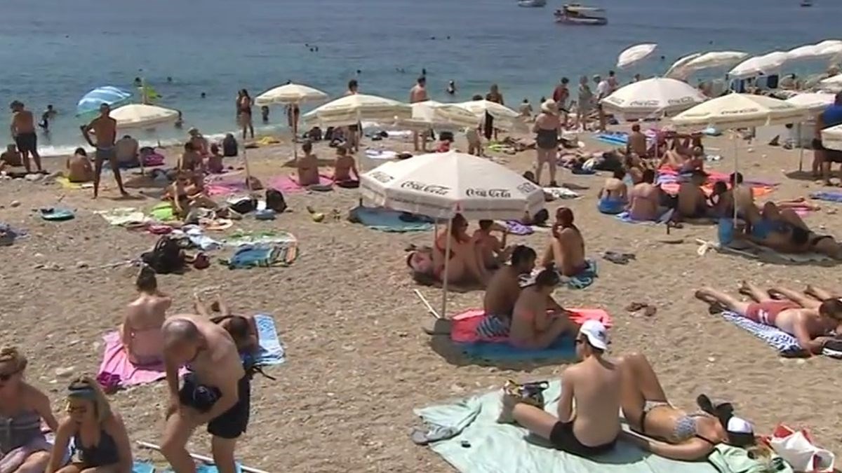 PIKNIK NA BANJAMA Dubrovčani se ne daju tjerati s plaža pod koncesijom