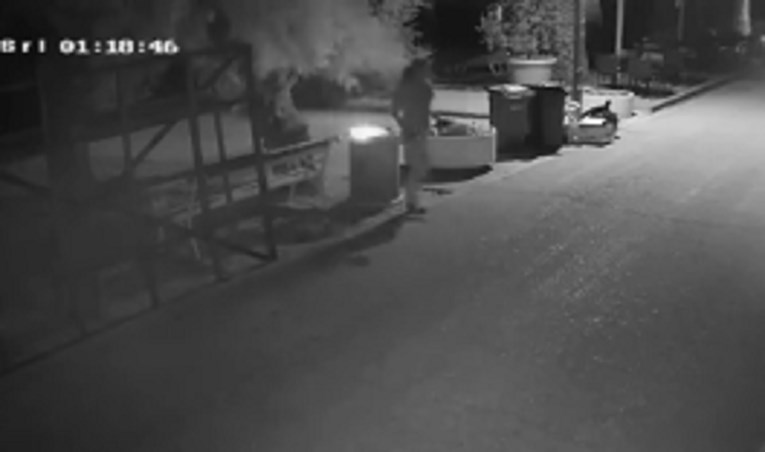 VIDEO Djevojka palila smeće u Drveniku, kamera sve snimila