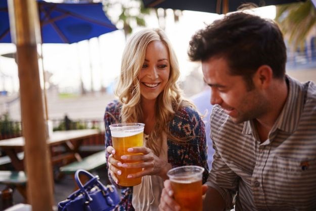 Sad je i službeno: Čaša piva stvarno čini ljude društvenijima