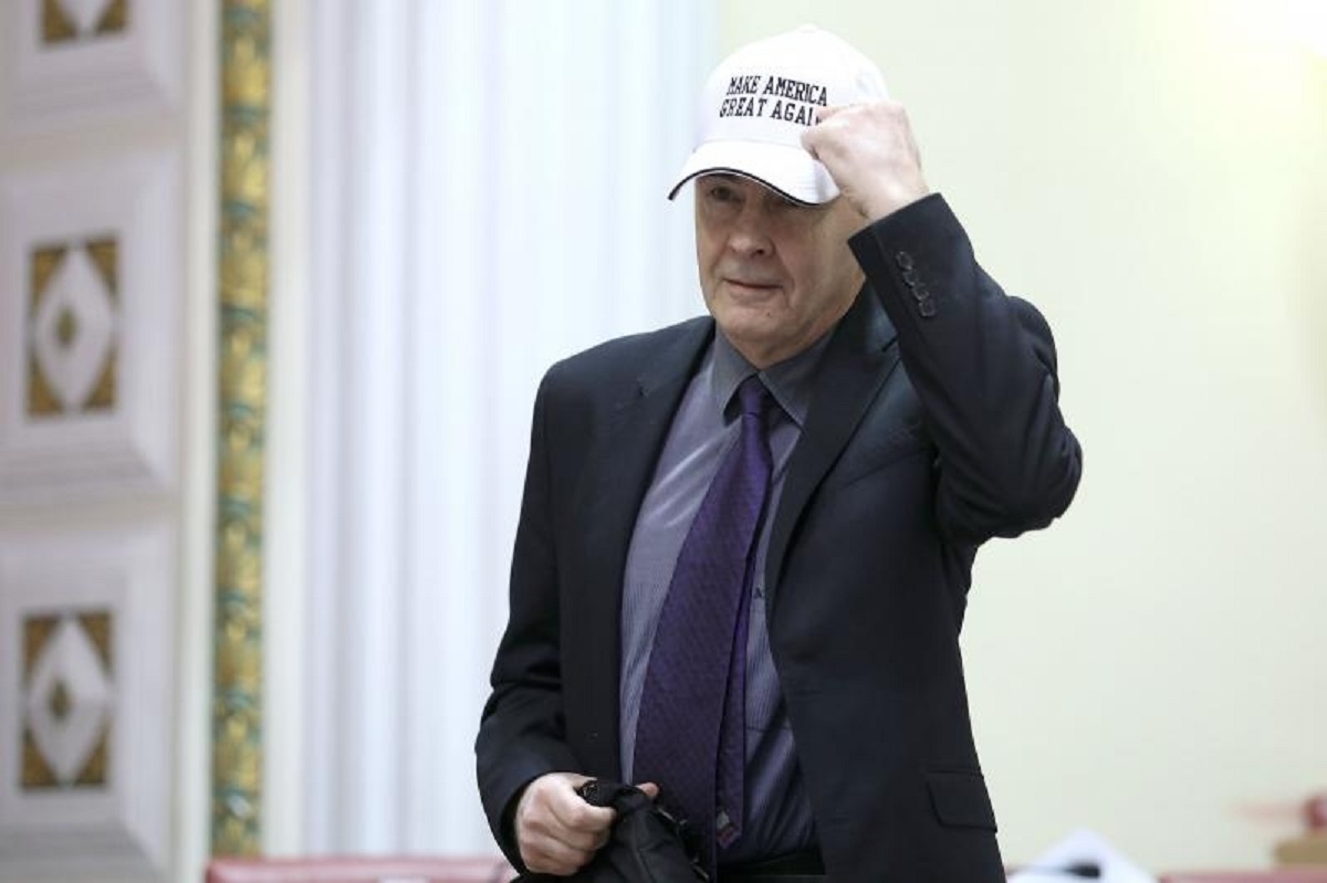 Glasnović otvorio profil na Twitteru, naravno da je odmah počeo o komunistima i lustraciji