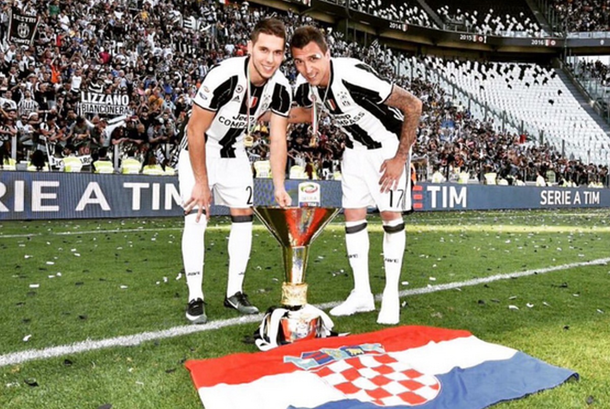 Pjaca najjačom fotkom sezone proslavio Mandžukićev novi ugovor