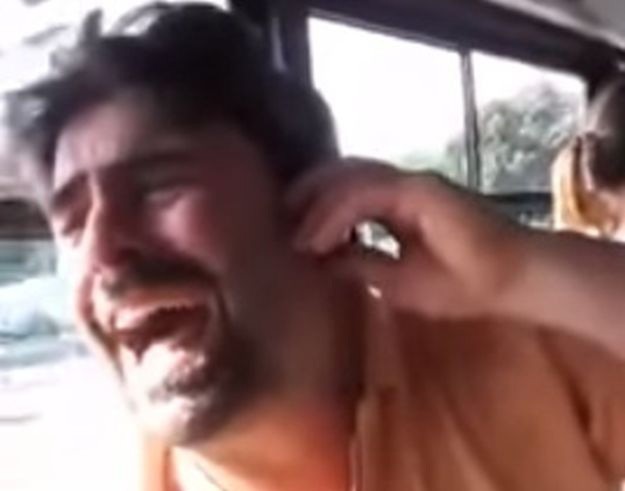 Zapjevao Čolića pa pjesmom "zarazio" cijeli autobus