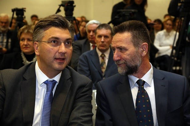 Hoće li nakon dokazanog plagiranja Barišić napokon podnijeti ostavku?