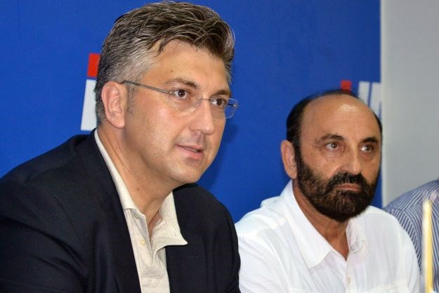 HDZ Ćoriću i Tepešu preoteo jednog od najjačih izbornih aduta, Ivan Kirin napustio HSP AS
