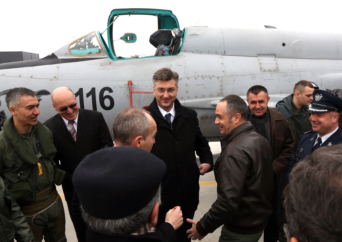 Plenković ispalio suludo objašnjenje zašto želi vojni rok: Mladi se ne sjećaju Domovinskog rata