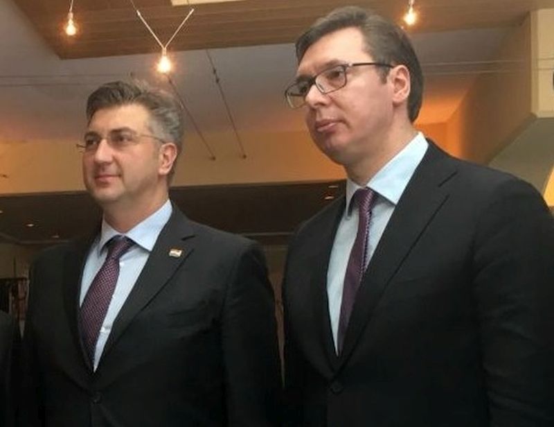 FOTO Kao jaje jajetu: Plenković i Vučić obukli se potpuno isto