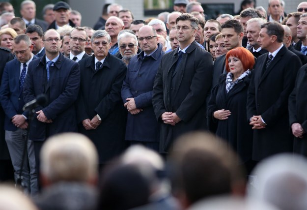 Plenković objasnio zbog čega je danas nazočio pokopu žrtava partizanskih zločina iz 1945.