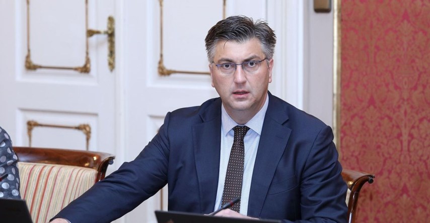 Plenković na sjednici vlade nije ni spomenuo aferu koja mu trese fotelju