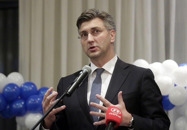 Mikulić Plenkoviću: "Predsjedniče, vojska je spremna za pobjedu"