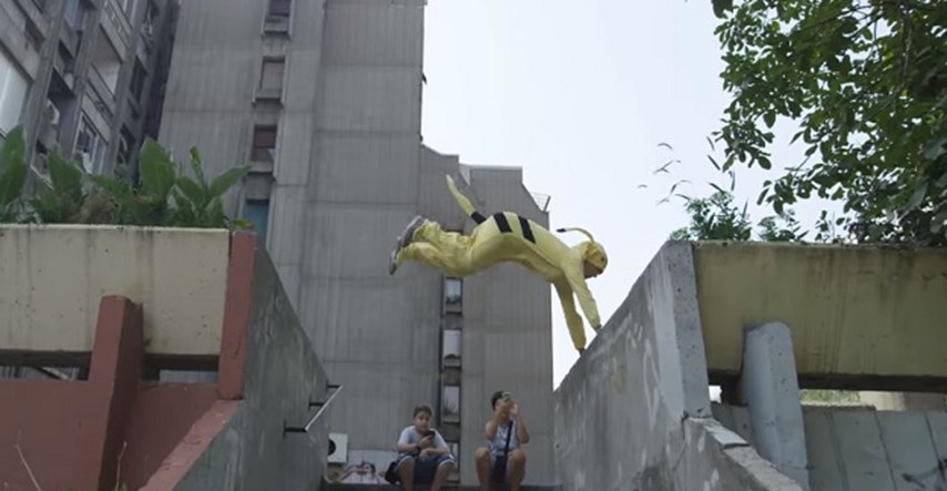 VIDEO Ovog Pikachua nitko ne može uhvatiti: "Živi" Pokemon unio nemir na beogradske ulice