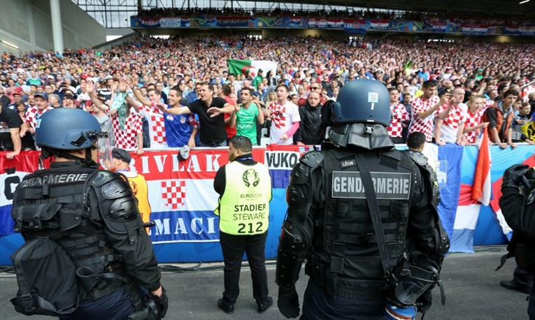 Hrvatska policija identificirala bakljaše, krenula uhićenja