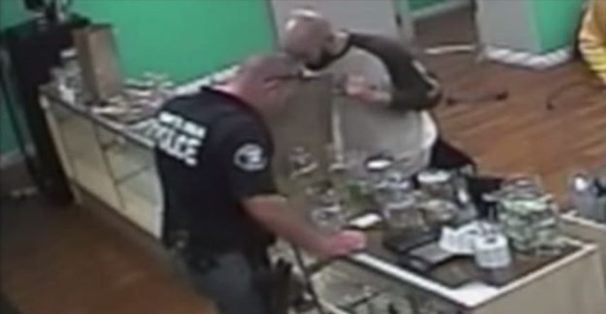 Video koji je izazvao frku: Jesu li se policajci najeli slatkiša s marihuanom?