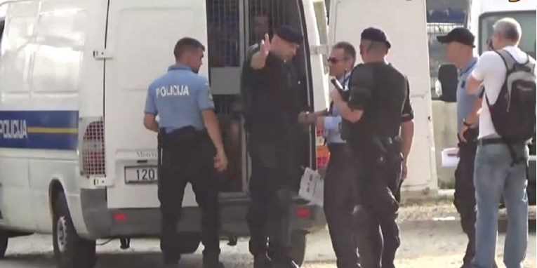 NOVI INCIDENTI, BUGARI BIJESNI "Splićani nas mlate palicama, a policija nas sa stadiona tjera u maricama"