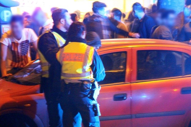 Iscurio policijski izvještaj paklene noći u Koelnu: Prestravljene žene bježale od nasilne gomile