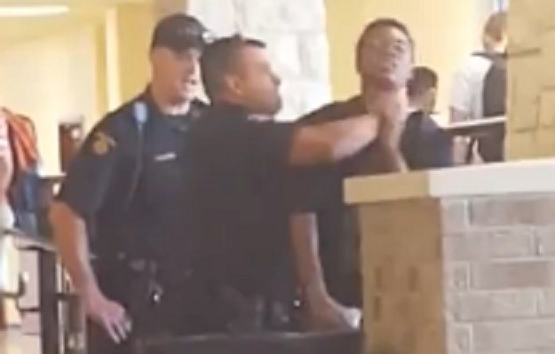 Nova snimka policijske brutalnosti u SAD-u: Dječaka uhvatio za vrat, gušio i srušio na tlo