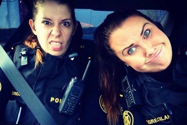 FOTO Nemaju što raditi pa se zezaju: Pogledajte što islandska policija izvodi na društvenim mrežama