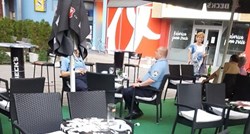 FOTO Bahatost bez granica: Policajci u Zagrebu parkiraju u pješačkoj zoni pa odlaze u kafić