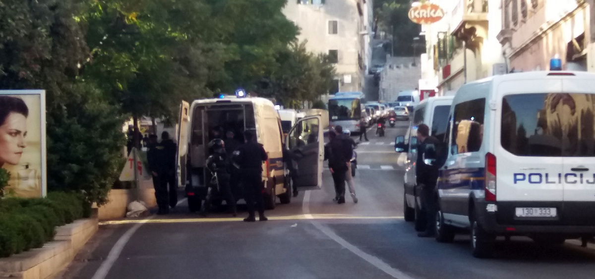 58 torcidaša prenoćilo u policiji, jedan navijač Šibenika teže ozlijeđen