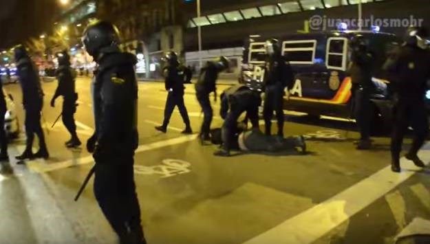 Španjolka kažnjena s 800 eura zbog objave slike policijskog auta na parkingu za invalide