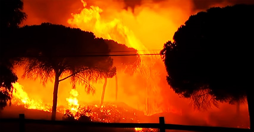 VIDEO Požar u španjolskom parku prirode, najmanje 1800 ljudi evakuirano