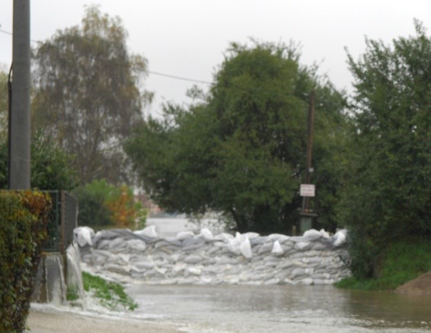 Sirena u Karlovcu oglasila kraj opasnosti; Val ide prema Sisku