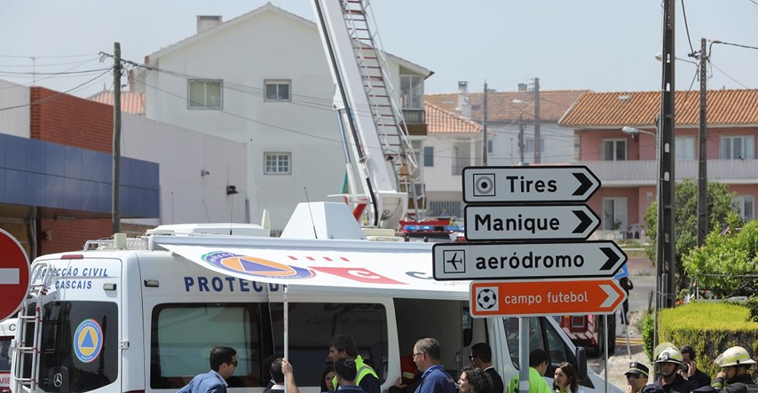 VIDEO U Portugalu avion pao na parkiralište Lidla, petero poginulih