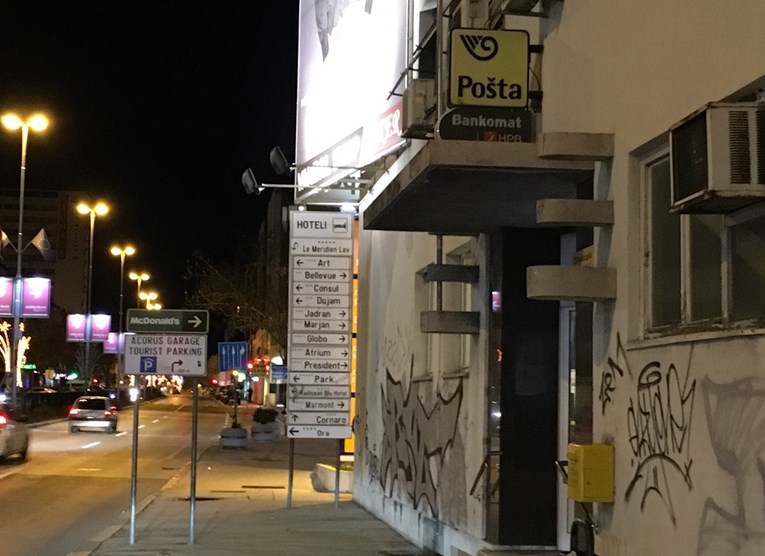Opljačkao poštu u Splitu pa pobjegao policiji pred nosom