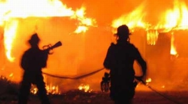 Veliki požar na zagrebačkom Jankomiru: Gore skladišta pet poduzeća