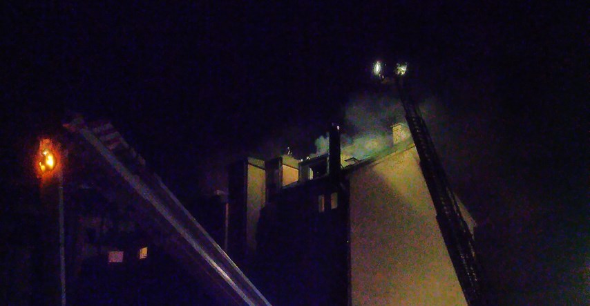 FOTO, VIDEO U Zagrebu se zapalio krov zgrade u kojoj je restoran Sofra