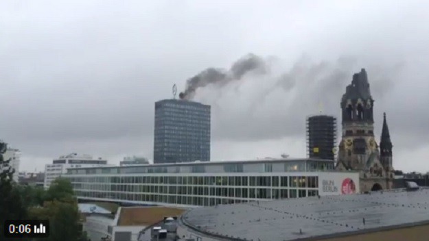 VIDEO Gori krov nebodera Europa Center u Berlinu