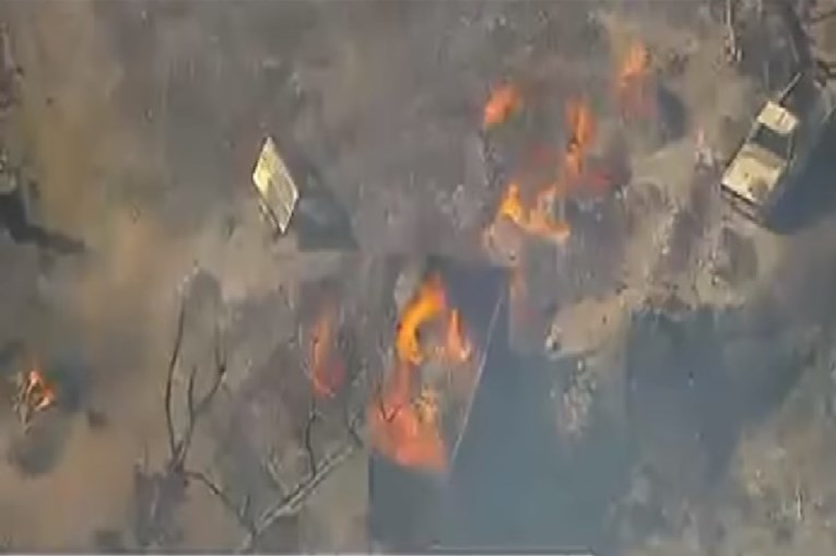 VIDEO Nezapamćeni toplinski val: Ogromne požare u Kaliforniji gasi 2300 vatrogasaca