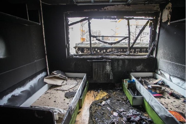 FOTO VIDEO Evo kako dan nakon požara iznutra izgleda dom na Cvjetnom, vatra je progutala cijele prostorije