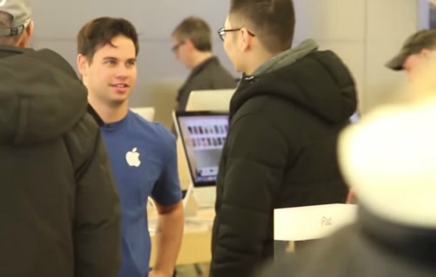 Pretvarali se da rade u Appleu pa nudili kupcima Microsoftove proizvode