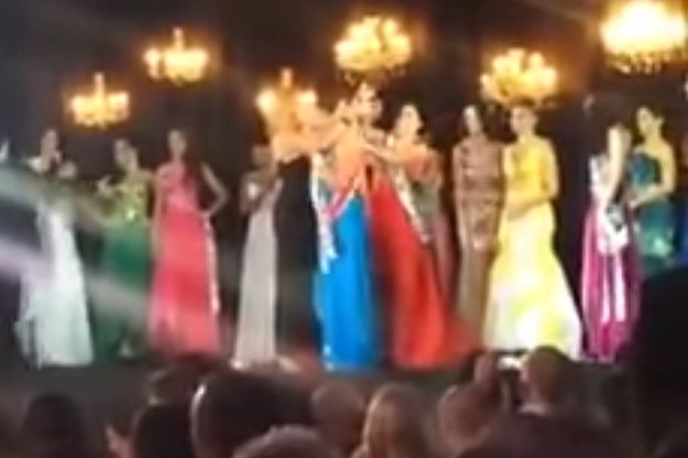 Skandal na izboru za miss: Strgnula tijaru pobjednici i izvrijeđala je