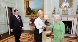 Neobična gesta: Kolinda se s kraljicom rukovala drugačije nego drugi državnici
