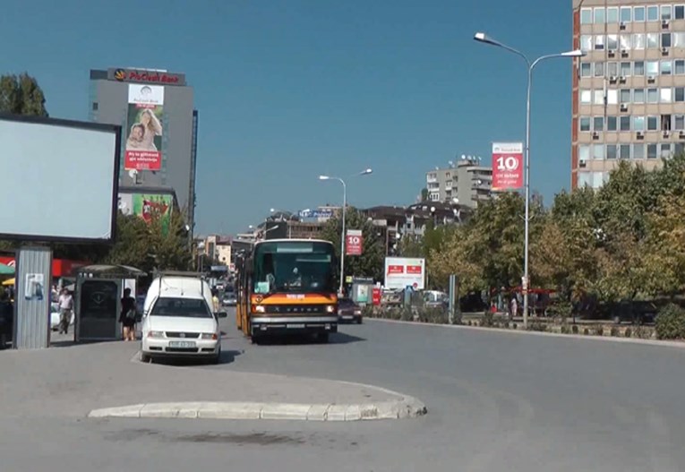 Priština ukinula sve autobusne linije za Beograd jer ljudi previše odlaze s Kosova