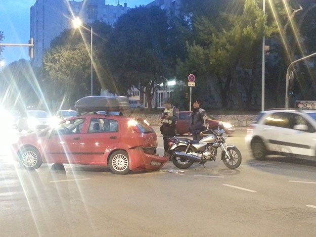 FOTO Prometna u Splitu, Hitna motociklista prevezla u bolnicu