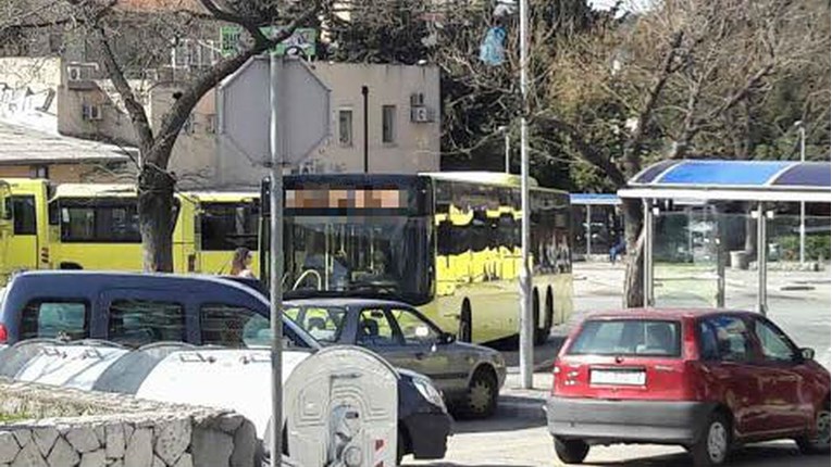 "Korak isprid svog vrimena": U Splitu se pojavili busevi iz budućnosti?